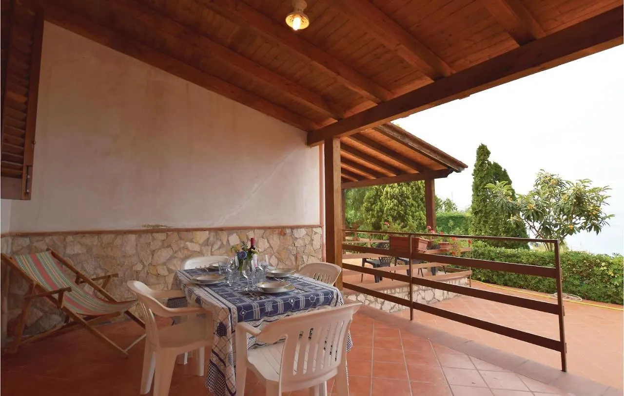 Villa Alessandra Altavilla Milicia 0*,