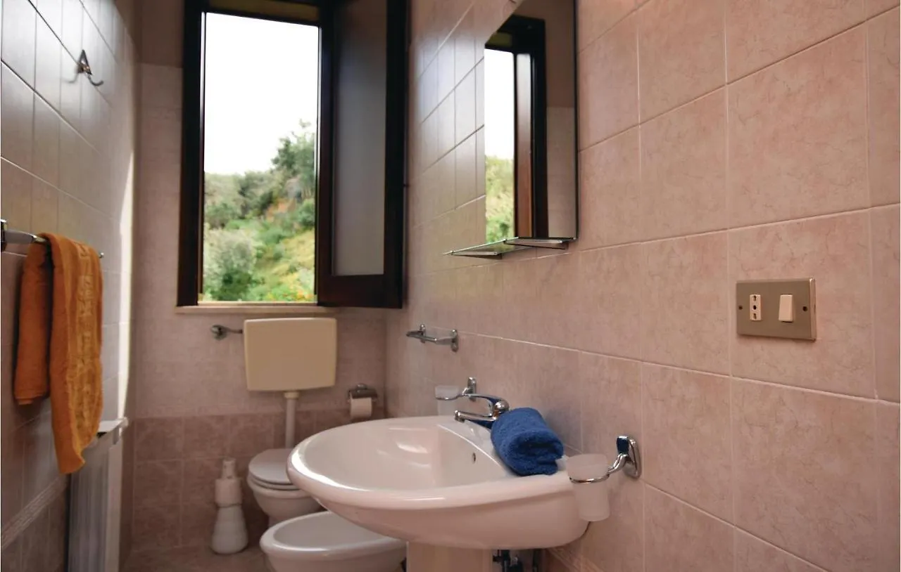 Villa Alessandra Altavilla Milicia 0*,  Itália